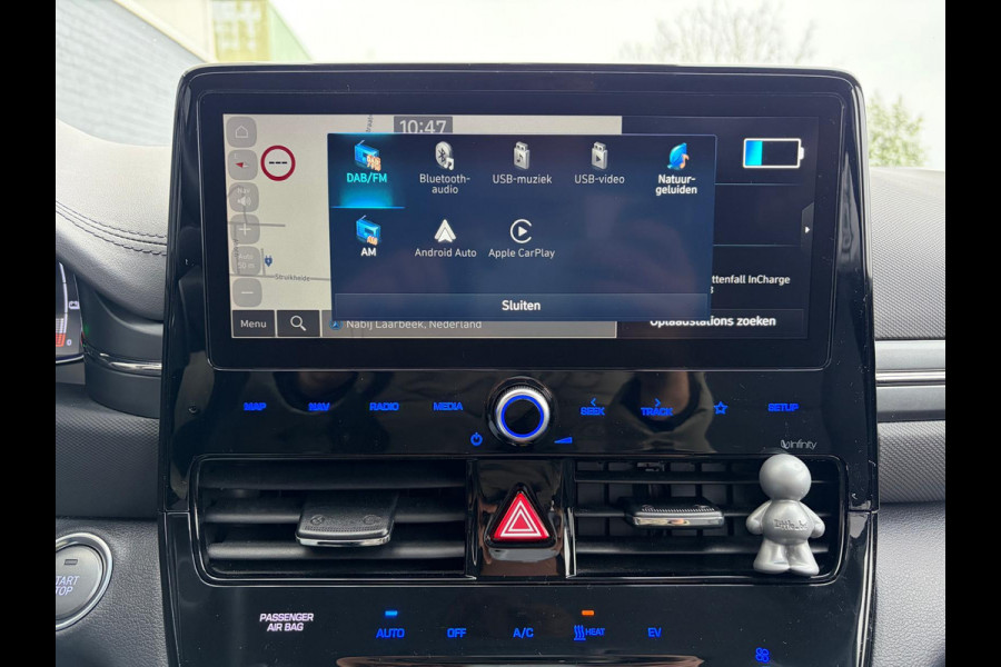 Hyundai IONIQ Comfort EV 40kWh SOH 99.7% !! NWE MODEL Warmtepomp Navi Ecc Camera Adap.Cruise Stoelverwarming Pdc Apple Carplay/Android Auto Lane Assist Isofix Keyless Led I-key Regensensor Rijstrooksensor Origineel Nederlandse Auto