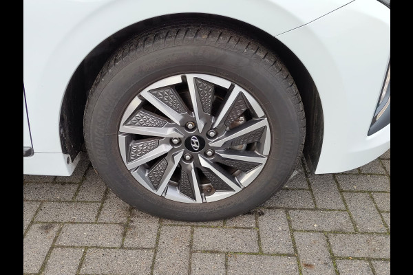 Hyundai IONIQ Comfort EV 40kWh SOH 99.7% !! NWE MODEL Warmtepomp Navi Ecc Camera Adap.Cruise Stoelverwarming Pdc Apple Carplay/Android Auto Lane Assist Isofix Keyless Led I-key Regensensor Rijstrooksensor Origineel Nederlandse Auto