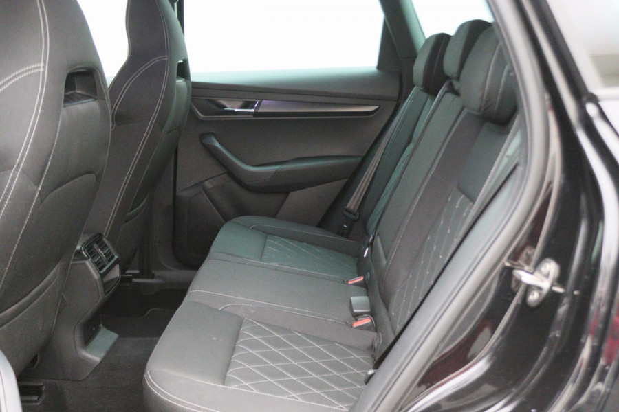 Škoda Karoq 1.5 TSI ACT Sportline Business Navi, Apple Carplay, Camera, Trekhaak, Climate, Sporstoelen