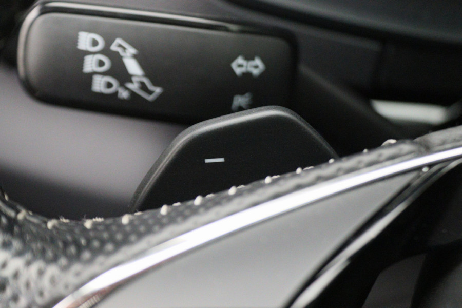 Škoda Karoq 1.5 TSI ACT Sportline Business Navi, Apple Carplay, Camera, Trekhaak, Climate, Sporstoelen