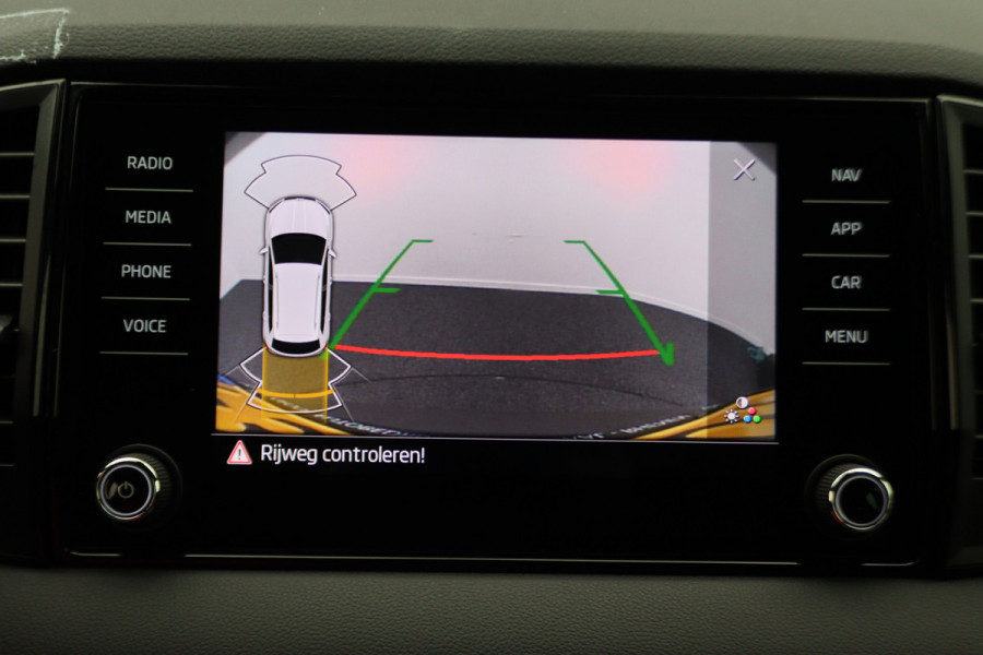 Škoda Karoq 1.5 TSI ACT Sportline Business Navi, Apple Carplay, Camera, Trekhaak, Climate, Sporstoelen