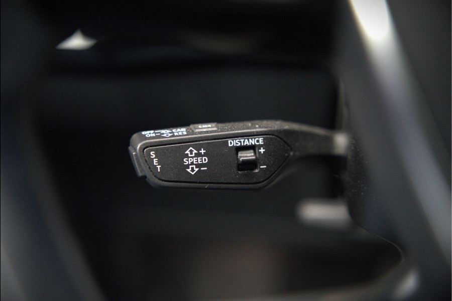 Audi e-tron e-tron 55 quattro advanced Pro Line S 95 kWh | Panoramadak | Bang & Olufsen | Stoelverwarming | Head-Up Display | 360 Camera | Matrix LED | Luchtvering | Memory Seat | Keyless | Elektrisch Verstelbare Stoelen | B&O