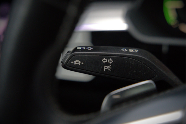 Audi e-tron e-tron 55 quattro advanced Pro Line S 95 kWh | Panoramadak | Bang & Olufsen | Stoelverwarming | Head-Up Display | 360 Camera | Matrix LED | Luchtvering | Memory Seat | Keyless | Elektrisch Verstelbare Stoelen | B&O
