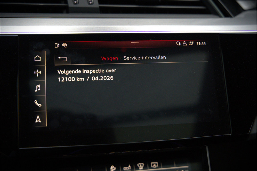 Audi e-tron e-tron 55 quattro advanced Pro Line S 95 kWh | Panoramadak | Bang & Olufsen | Stoelverwarming | Head-Up Display | 360 Camera | Matrix LED | Luchtvering | Memory Seat | Keyless | Elektrisch Verstelbare Stoelen | B&O