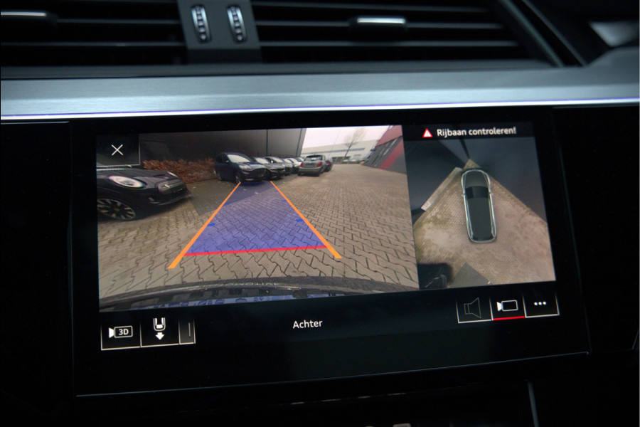 Audi e-tron e-tron 55 quattro advanced Pro Line S 95 kWh | Panoramadak | Bang & Olufsen | Stoelverwarming | Head-Up Display | 360 Camera | Matrix LED | Luchtvering | Memory Seat | Keyless | Elektrisch Verstelbare Stoelen | B&O