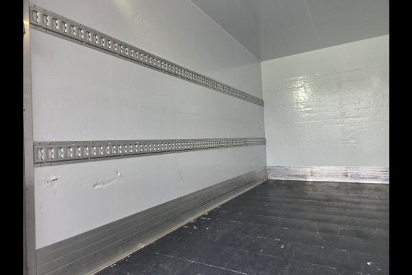 Ford Transit 350 2.0 TDCI L5 96Kw - 130Pk Laadklep Zijdeur Trend Skeletal Airco Achteruitrijcamera