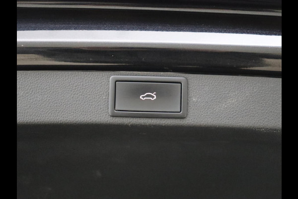 Škoda Octavia 1.0 TSI Business Edition | Trekhaak | Carplay | Sfeerverlichting | Stoelverwarming | Full LED | Parkeerhulp | Digital Cockpit | DAB | Cruise control | Climate control