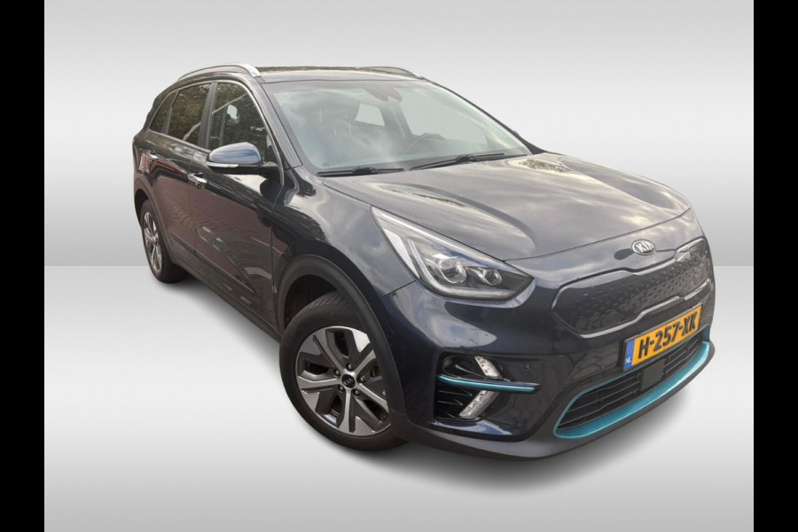 Kia e-Niro ExecutiveLine 64 kWh / Camera / Leder / Keyless / Stoelventilatie / Navigatie / Dodehoek / DAB / Cruise Control