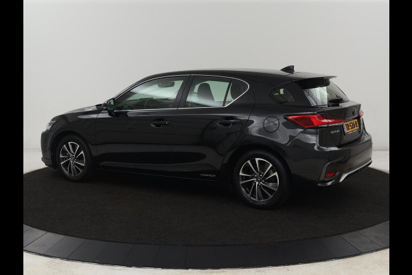 Lexus CT 200h Business Line | Alcantara | Camera | Navigatie | Full LED | Cruise control | Climate control