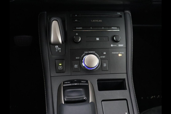 Lexus CT 200h Business Line | Alcantara | Camera | Navigatie | Full LED | Cruise control | Climate control