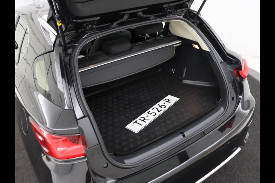 Lexus CT 200h Business Line | Alcantara | Camera | Navigatie | Full LED | Cruise control | Climate control