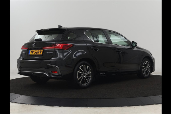 Lexus CT 200h Business Line | Alcantara | Camera | Navigatie | Full LED | Cruise control | Climate control