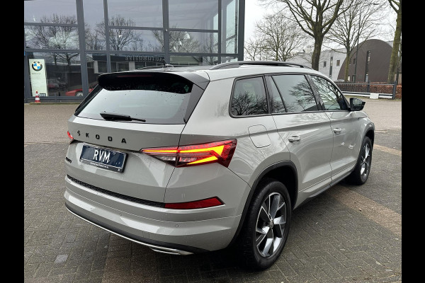 Škoda Kodiaq 1.5 TSI Sportline Business AUTOMAAT | PANORAMADAK | ADAPTIEVE CRUISECONTROL | CAMERA | ELEKTRISCHE STOEL/KOFFERRUIK | STANDKACHEL | STOELVERWARMING VOOR + ACHTER | SKODA DEALER ONDERHOUDEN | RIJKLAAR GELEVERD