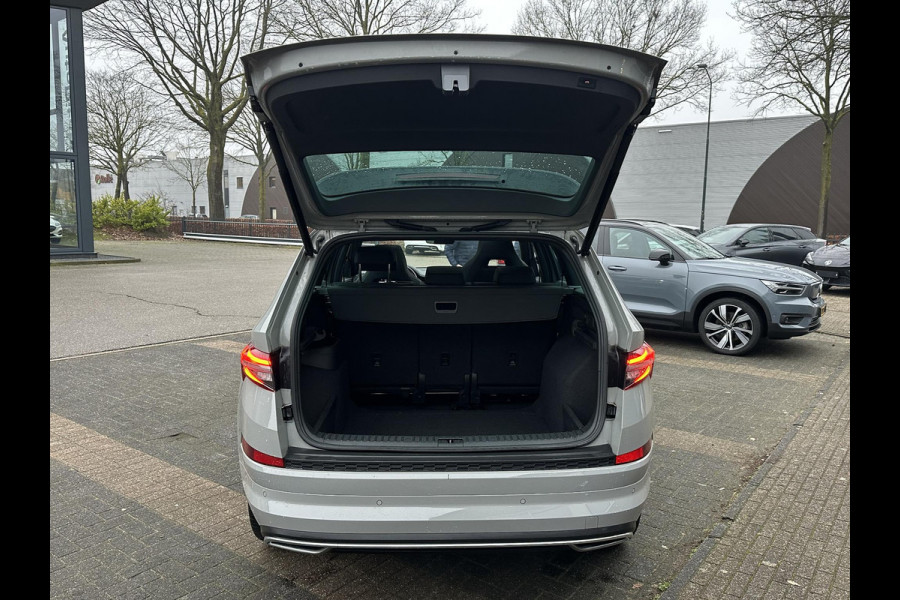 Škoda Kodiaq 1.5 TSI Sportline Business AUTOMAAT | PANORAMADAK | ADAPTIEVE CRUISECONTROL | CAMERA | ELEKTRISCHE STOEL/KOFFERRUIK | STANDKACHEL | STOELVERWARMING VOOR + ACHTER | SKODA DEALER ONDERHOUDEN | RIJKLAAR GELEVERD