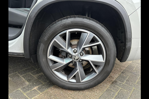 Škoda Kodiaq 1.5 TSI Sportline Business AUTOMAAT | PANORAMADAK | ADAPTIEVE CRUISECONTROL | CAMERA | ELEKTRISCHE STOEL/KOFFERRUIK | STANDKACHEL | STOELVERWARMING VOOR + ACHTER | SKODA DEALER ONDERHOUDEN | RIJKLAAR GELEVERD