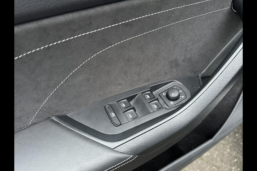 Škoda Kodiaq 1.5 TSI Sportline Business AUTOMAAT | PANORAMADAK | ADAPTIEVE CRUISECONTROL | CAMERA | ELEKTRISCHE STOEL/KOFFERRUIK | STANDKACHEL | STOELVERWARMING VOOR + ACHTER | SKODA DEALER ONDERHOUDEN | RIJKLAAR GELEVERD