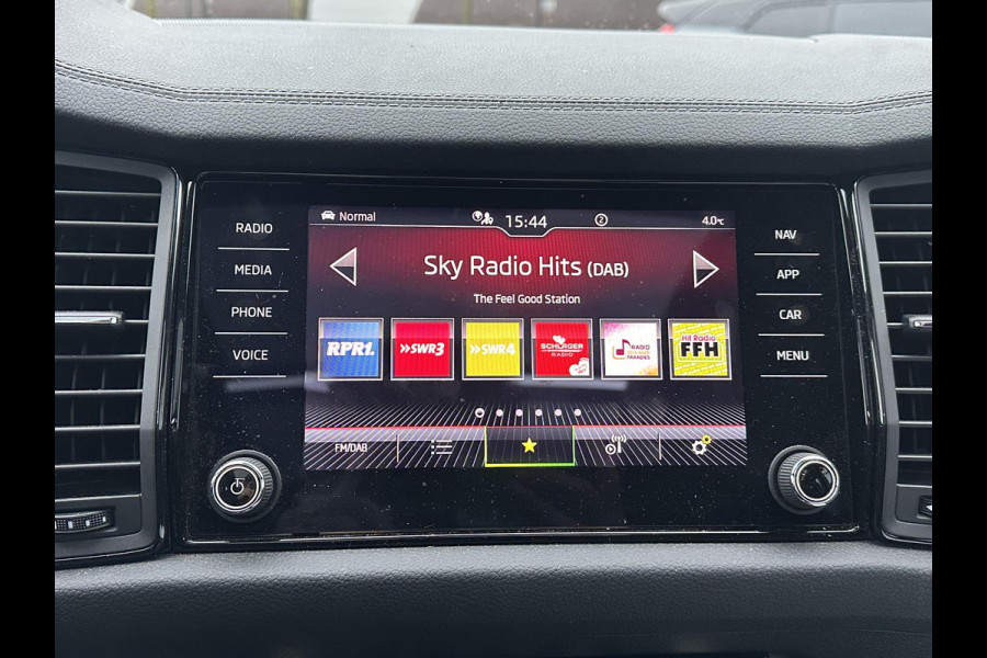 Škoda Kodiaq 1.5 TSI Sportline Business AUTOMAAT | PANORAMADAK | ADAPTIEVE CRUISECONTROL | CAMERA | ELEKTRISCHE STOEL/KOFFERRUIK | STANDKACHEL | STOELVERWARMING VOOR + ACHTER | SKODA DEALER ONDERHOUDEN | RIJKLAAR GELEVERD