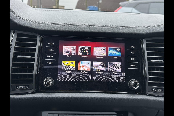 Škoda Kodiaq 1.5 TSI Sportline Business AUTOMAAT | PANORAMADAK | ADAPTIEVE CRUISECONTROL | CAMERA | ELEKTRISCHE STOEL/KOFFERRUIK | STANDKACHEL | STOELVERWARMING VOOR + ACHTER | SKODA DEALER ONDERHOUDEN | RIJKLAAR GELEVERD