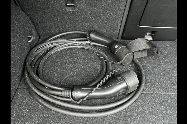 Volvo XC40 Recharge Pro | SOH 93% | PANORAMADAK | 360 CAMERA | ELEKTRISCHE STOELEN | STOEL- & STUURVERWARMING | ELEKTRISCHE TREKHAAK | HARMAN KARDON AUDIO | VOLVO DEALER ONDERHOUDEN | FULL OPTION | 1E EIGENAAR