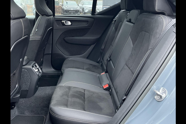Volvo XC40 Recharge Pro | SOH 93% | PANORAMADAK | 360 CAMERA | ELEKTRISCHE STOELEN | STOEL- & STUURVERWARMING | ELEKTRISCHE TREKHAAK | HARMAN KARDON AUDIO | VOLVO DEALER ONDERHOUDEN | FULL OPTION | 1E EIGENAAR