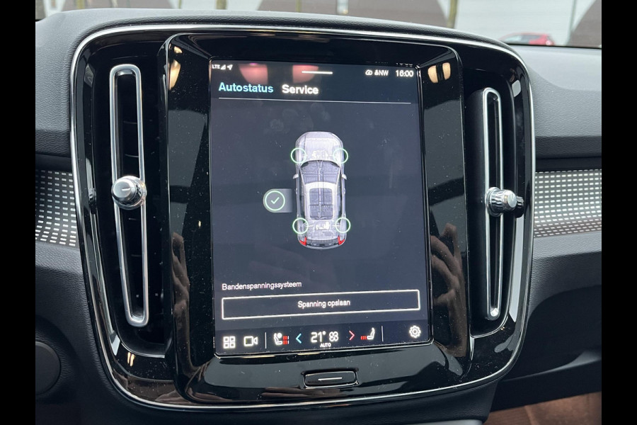 Volvo XC40 Recharge Pro | SOH 93% | PANORAMADAK | 360 CAMERA | ELEKTRISCHE STOELEN | STOEL- & STUURVERWARMING | ELEKTRISCHE TREKHAAK | HARMAN KARDON AUDIO | VOLVO DEALER ONDERHOUDEN | FULL OPTION | 1E EIGENAAR