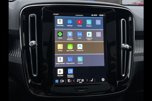 Volvo XC40 Recharge Pro | SOH 93% | PANORAMADAK | 360 CAMERA | ELEKTRISCHE STOELEN | STOEL- & STUURVERWARMING | ELEKTRISCHE TREKHAAK | HARMAN KARDON AUDIO | VOLVO DEALER ONDERHOUDEN | FULL OPTION | 1E EIGENAAR