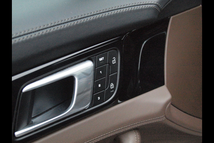 Porsche Panamera Sport Turismo 2.9 4S E-Hybrid 560 PK | Panoramadak | 360 ° Camera | NL-Auto | Dealer onderhouden | BTW |