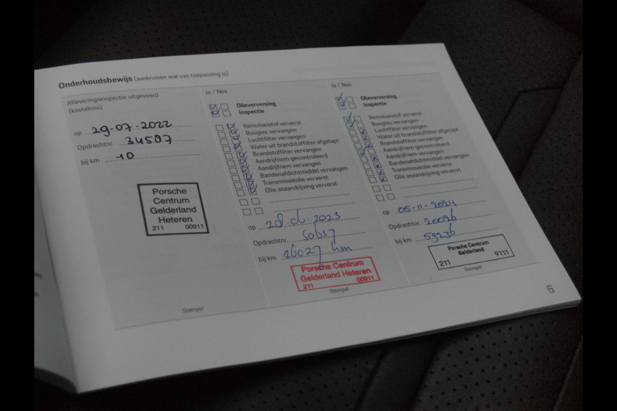 Porsche Panamera Sport Turismo 2.9 4S E-Hybrid 560 PK | Panoramadak | 360 ° Camera | NL-Auto | Dealer onderhouden | BTW |