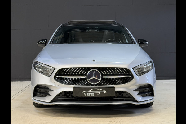 Mercedes-Benz A-Klasse 180 Business Solution AMG | Panoramadak | Camera | Carplay | Stoelverwarming