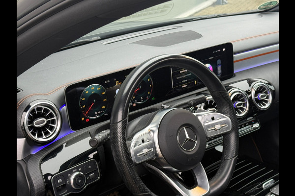 Mercedes-Benz CLA-Klasse 180 AMG |Edition 1|Pano|Sfeer|Dealer Onderhouden