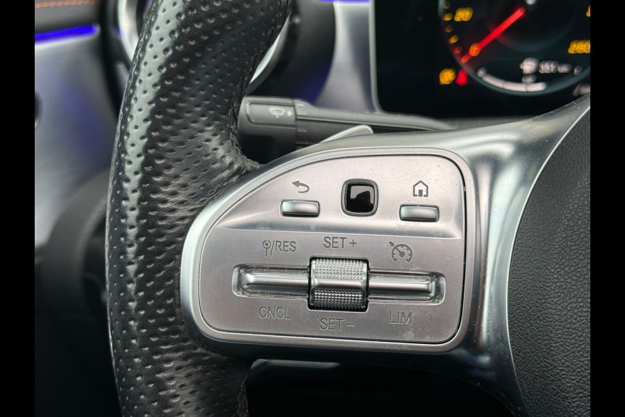 Mercedes-Benz CLA-Klasse 180 AMG |Edition 1|Pano|Sfeer|Dealer Onderhouden