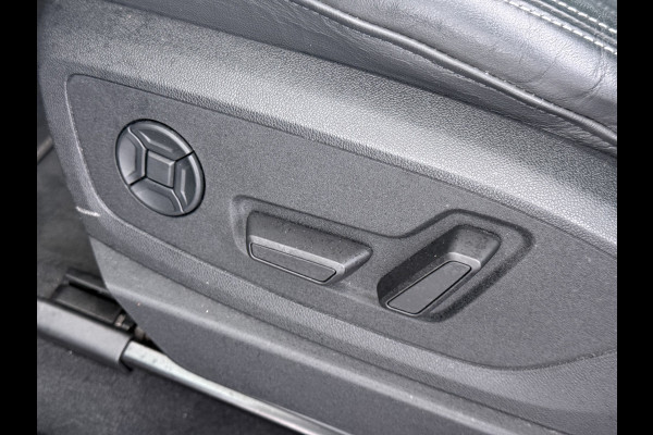 Audi e-tron 313pk Quattro Leer PanoDak Adaptive.Cruise Camera Elek.Stoelen+Memory+Verwarmd Navi Ecc Pdc Stoelverwarming Elek.Achterklep AWD Led Bluetooth Rijstrooksensor WiFi Lmv 4WD SOH 91% Business Edition Plus 71kWh Origineel Nederlandse Auto 1800kg trekvermogen!