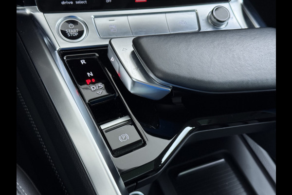 Audi e-tron 313pk Quattro Leer PanoDak Adaptive.Cruise Camera Elek.Stoelen+Memory+Verwarmd Navi Ecc Pdc Stoelverwarming Elek.Achterklep AWD Led Bluetooth Rijstrooksensor WiFi Lmv 4WD SOH 91% Business Edition Plus 71kWh Origineel Nederlandse Auto 1800kg trekvermogen!