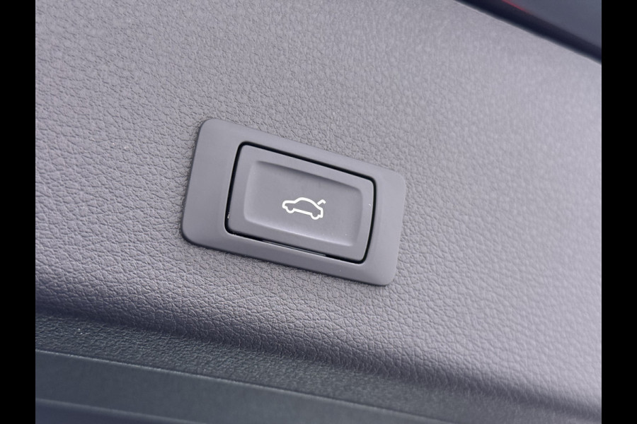 Audi e-tron 313pk Quattro Leer PanoDak Adaptive.Cruise Camera Elek.Stoelen+Memory+Verwarmd Navi Ecc Pdc Stoelverwarming Elek.Achterklep AWD Led Bluetooth Rijstrooksensor WiFi Lmv 4WD SOH 91% Business Edition Plus 71kWh Origineel Nederlandse Auto 1800kg trekvermogen!