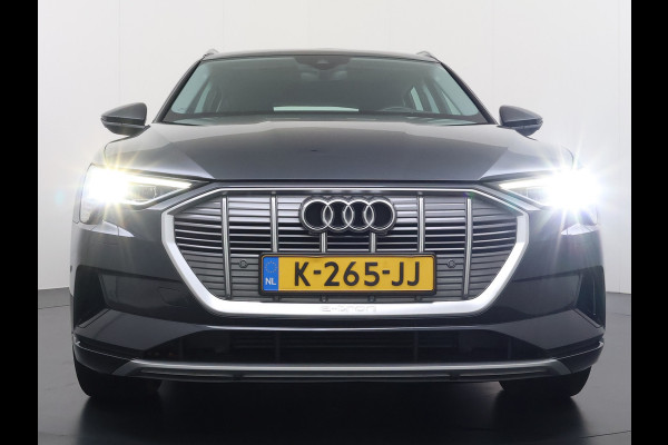 Audi e-tron 313pk Quattro Leer PanoDak Adaptive.Cruise Camera Elek.Stoelen+Memory+Verwarmd Navi Ecc Pdc Stoelverwarming Elek.Achterklep AWD Led Bluetooth Rijstrooksensor WiFi Lmv 4WD SOH 91% Business Edition Plus 71kWh Origineel Nederlandse Auto 1800kg trekvermogen!