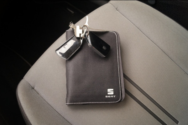 Seat Leon Sportstourer 1.5 TSI 130pk Style Launch Editon -NAVI-