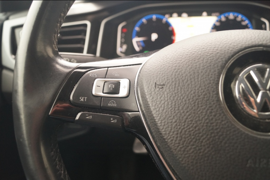 Volkswagen Polo 1.0 TSI DSG Highline Executive -NAVI-ECC-DIGI-PDC-ACC-