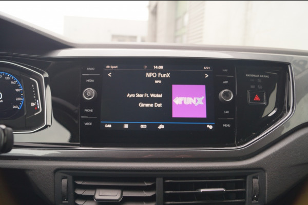 Volkswagen Polo 1.0 TSI DSG Highline Executive -NAVI-ECC-DIGI-PDC-ACC-