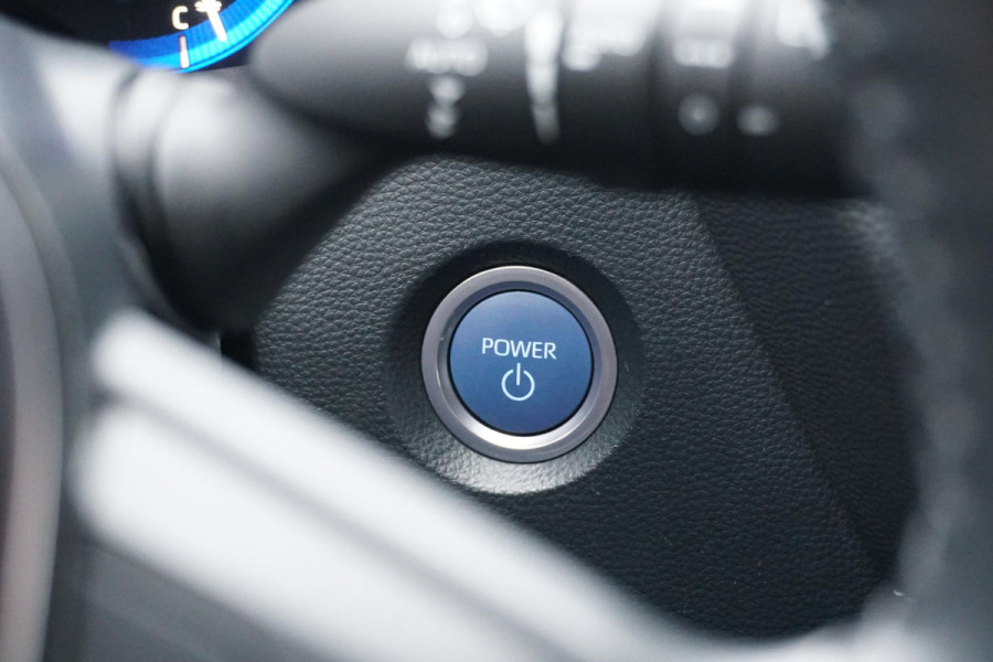 Toyota Corolla 1.8 Hybrid Style + DODEHOEK / STUURVERWARMING / VOORRUITVERWARMING