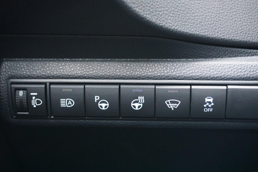 Suzuki Swace 1.8 Hybrid Style + DODEHOEK / STUURVERWARMING / VOORRUITVERWARMING