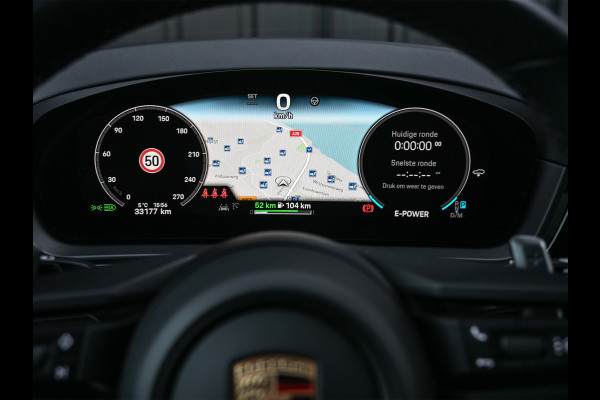 Porsche Cayenne 3.0 E-Hybrid · Sport chrono · Panorama dak · Adaptive cruise · 360 Camera · Keyless · Luchtvering · Bose sound · Memory seats ·