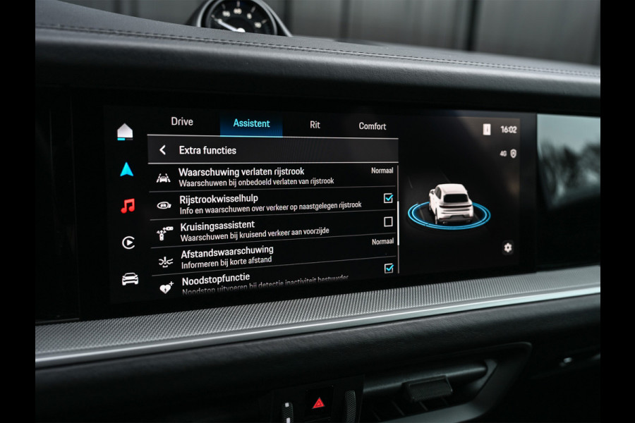 Porsche Cayenne 3.0 E-Hybrid · Sport chrono · Panorama dak · Adaptive cruise · 360 Camera · Keyless · Luchtvering · Bose sound · Memory seats ·