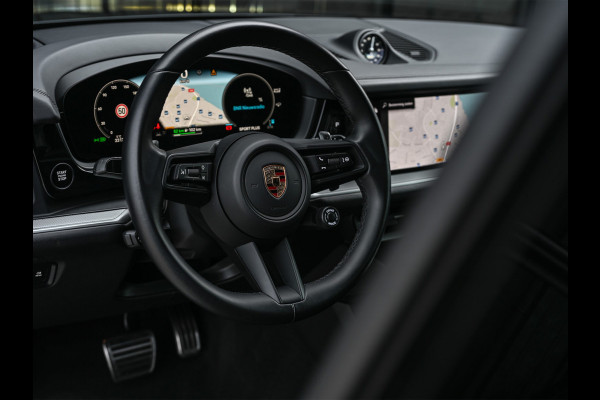 Porsche Cayenne 3.0 E-Hybrid · Sport chrono · Panorama dak · Adaptive cruise · 360 Camera · Keyless · Luchtvering · Bose sound · Memory seats ·