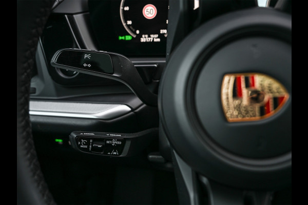 Porsche Cayenne 3.0 E-Hybrid · Sport chrono · Panorama dak · Adaptive cruise · 360 Camera · Keyless · Luchtvering · Bose sound · Memory seats ·