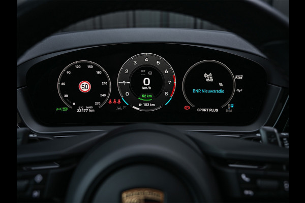 Porsche Cayenne 3.0 E-Hybrid · Sport chrono · Panorama dak · Adaptive cruise · 360 Camera · Keyless · Luchtvering · Bose sound · Memory seats ·