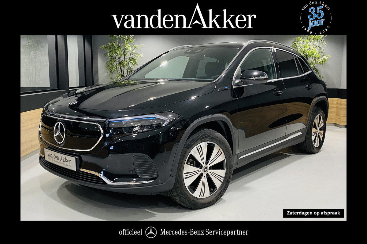 Mercedes-Benz EQA 250 // 18" Velgen // Privacy Glass // Easy pack achterklep // Dodehoekassistent // Sfeerverlichting // Apple Play // Android Aut