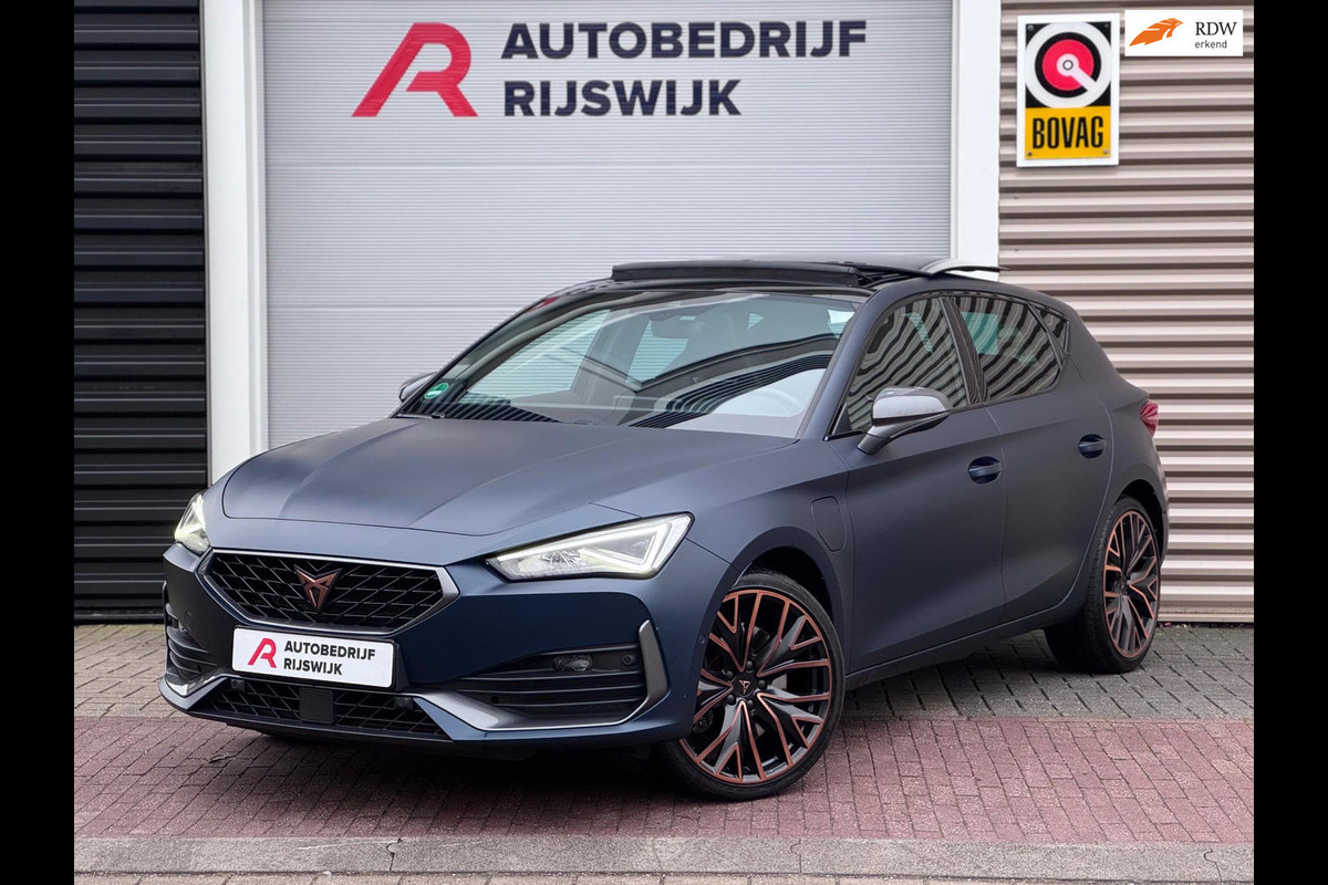 CUPRA Leon 1.4 e-Hybrid VZ Copper Edition Pano/Keyless/Matrix