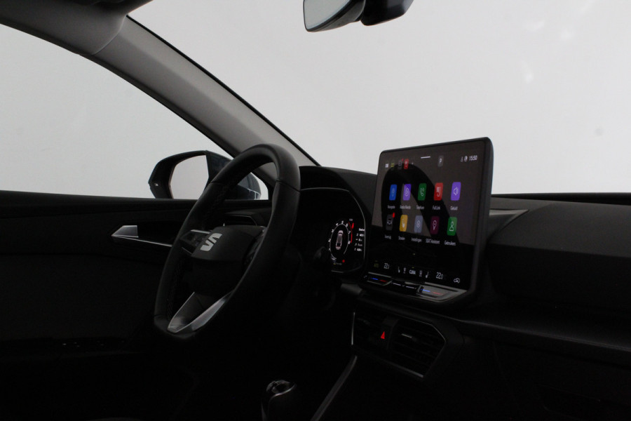 Seat Leon Sportstourer 1.5 TSI Style Business Panorama schuifdak/Stoelverwarming/Camera/Getint glas