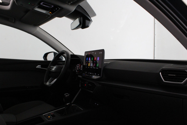 Seat Leon Sportstourer 1.5 TSI Style Business Panorama schuifdak/Stoelverwarming/Camera/Getint glas