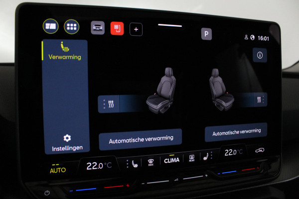 Seat Leon Sportstourer 1.5 TSI Style Business Panorama schuifdak/Stoelverwarming/Camera/Getint glas